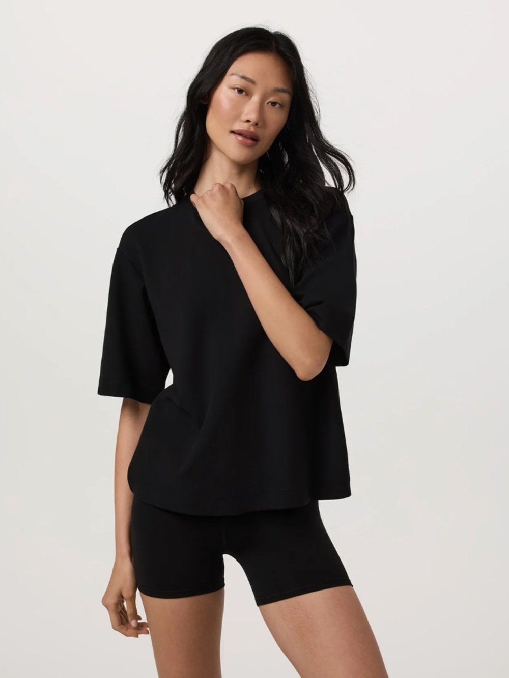 Vuori Black Short Sleeve Maven Oversized Tee